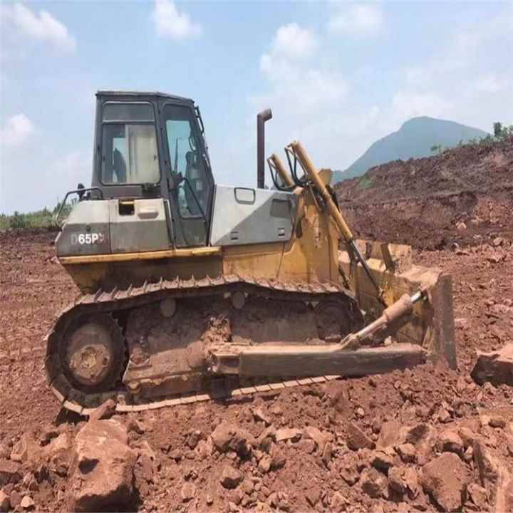 High Quality komatsu D65p D65px D50p D40p Original Japan Used Crawler Bulldozer with Ripper - Bulldozer: picture 4 High Quality komatsu D65p D65px D50p D40p Original Japan Used Crawler Bulldozer with Ripper - Bulldozer: picture 4