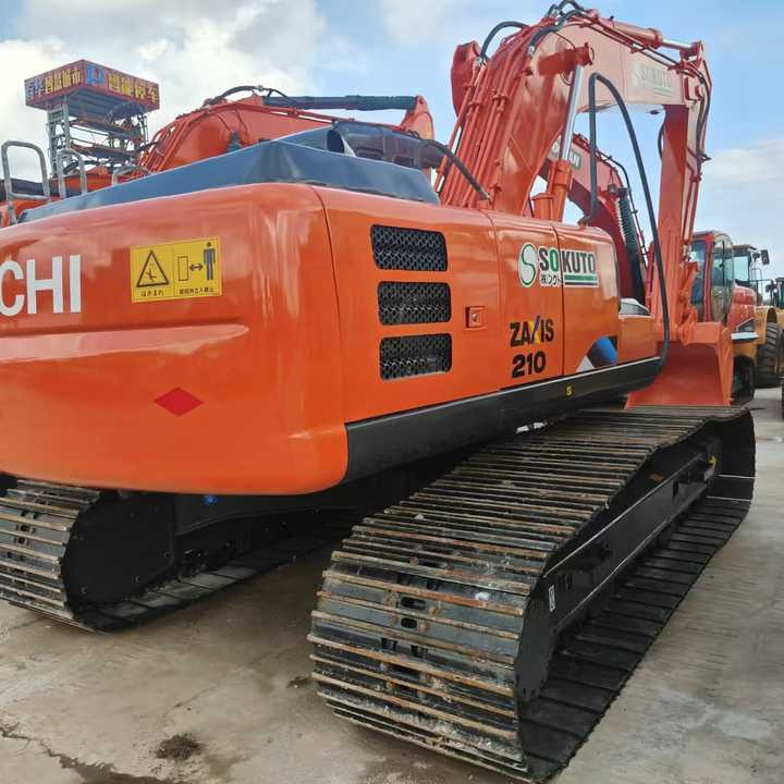 Hitachi Brand Zx210 Crawler Excavator 21tons Digger for Sale Used Hitachi Zx200 210 350 Excavator in Stock on Sale - Excavator: picture 4 Hitachi Brand Zx210 Crawler Excavator 21tons Digger for Sale Used Hitachi Zx200 210 350 Excavator in Stock on Sale - Excavator: picture 4