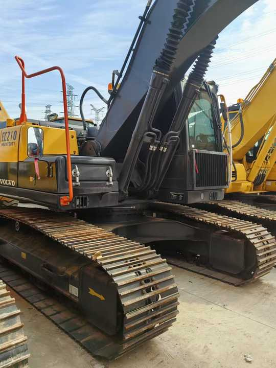 Hot Selling volvo Brand Ec210 20tons Excavator in Stock Used Korea Brand volvo Ec210 240 290 Excavator for Sale - Excavator: picture 2 Hot Selling volvo Brand Ec210 20tons Excavator in Stock Used Korea Brand volvo Ec210 240 290 Excavator for Sale - Excavator: picture 2