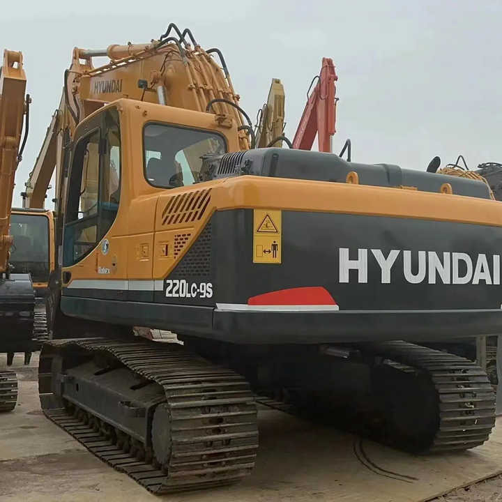 Hyundai Digger 220lc-9s Second Hand Korea Made High Performance Machine Hyundai Excavator for Sale - Crawler excavator: picture 5 Hyundai Digger 220lc-9s Second Hand Korea Made High Performance Machine Hyundai Excavator for Sale - Crawler excavator: picture 5