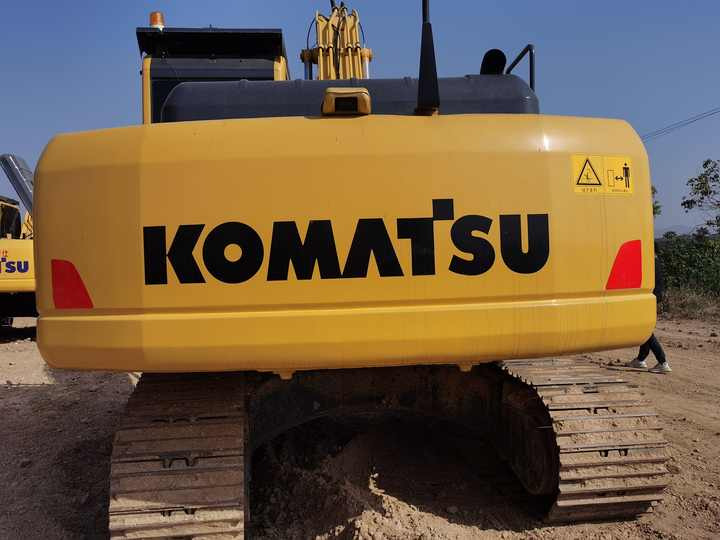 Komatsu PC 200 - Crawler excavator: picture 4 Komatsu PC 200 - Crawler excavator: picture 4