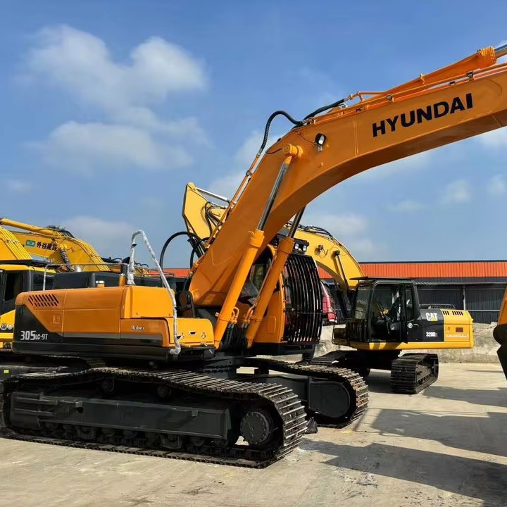 Nice Condition Korea Brand hyundai 305-9 30tons Middle Digger for Sale Used hyundai 210-9 215-9 220-9 305-9 Model Provide - Excavator: picture 1 Nice Condition Korea Brand hyundai 305-9 30tons Middle Digger for Sale Used hyundai 210-9 215-9 220-9 305-9 Model Provide - Excavator: picture 1