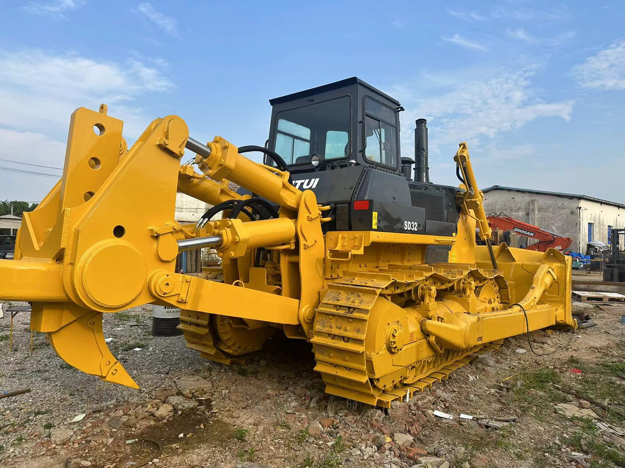 SHANTUI USED SHANTUI SD32 Hotsale Bulldozer - Bulldozer: picture 2 SHANTUI USED SHANTUI SD32 Hotsale Bulldozer - Bulldozer: picture 2