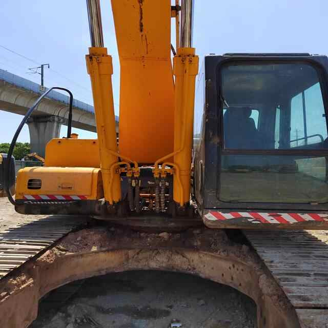 Second-hand Original Hyundai R215-7C Crawler Excavator - Excavator: picture 4 Second-hand Original Hyundai R215-7C Crawler Excavator - Excavator: picture 4