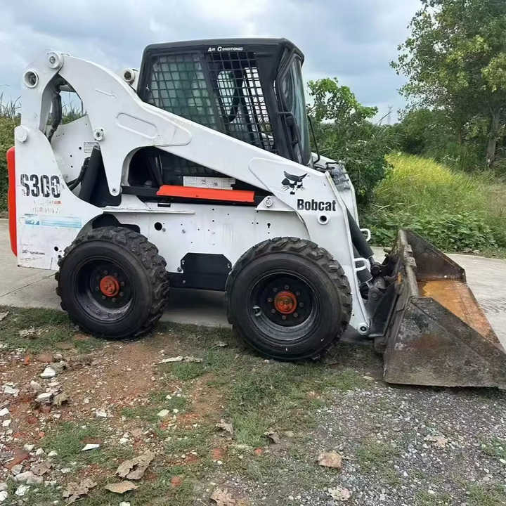 USED BOBCAT S300 Skid-steer Loader with Very Good Performance Is for Sale at a Low Price. S160/s185/s220/330 in Stock - Skid steer loader: picture 1 USED BOBCAT S300 Skid-steer Loader with Very Good Performance Is for Sale at a Low Price. S160/s185/s220/330 in Stock - Skid steer loader: picture 1