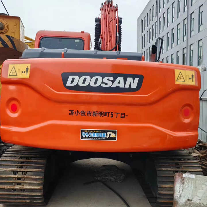 Used Digger DOOSAN DX140 Construction Machinery Construction Digger Used DOOSAN DX140 Cheap Excavator - Crawler excavator: picture 1 Used Digger DOOSAN DX140 Construction Machinery Construction Digger Used DOOSAN DX140 Cheap Excavator - Crawler excavator: picture 1