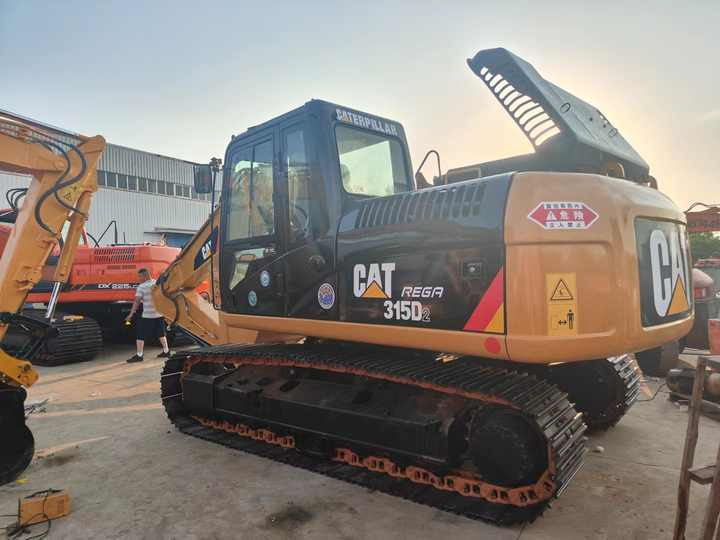 Used Excavator Caterpillar CAT315D Small and Medium-sized Original 15 Ton Excavator CAT315D for Sale - Crawler excavator: picture 5 Used Excavator Caterpillar CAT315D Small and Medium-sized Original 15 Ton Excavator CAT315D for Sale - Crawler excavator: picture 5