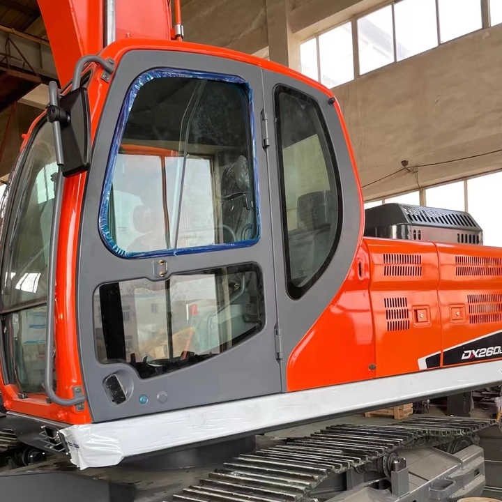Used Excavator Doosan DX260LC-9 Excavators Mini Equipment Earth Moving Machinery Doosan Digger Excavator for Sale - Excavator: picture 1 Used Excavator Doosan DX260LC-9 Excavators Mini Equipment Earth Moving Machinery Doosan Digger Excavator for Sale - Excavator: picture 1