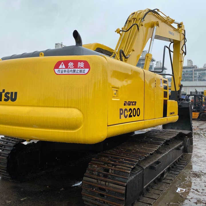 Used Good Quality Japan Original PC220-6 in Good Condition PC220-6 Komatsu - Crawler excavator: picture 1 Used Good Quality Japan Original PC220-6 in Good Condition PC220-6 Komatsu - Crawler excavator: picture 1