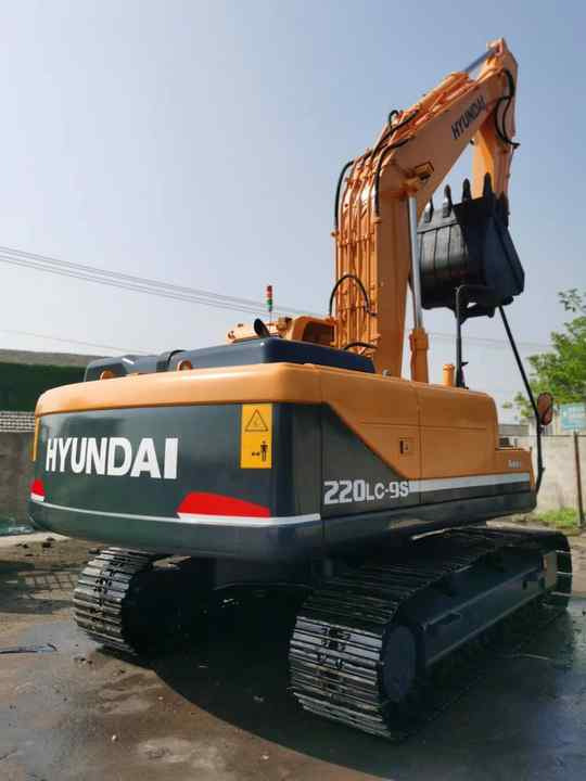 Used HYUNDAI R220-9S New Model Excavator Second Hand Machine Popular Brand Korean hyundai Hydraulic Machinery - Excavator: picture 2 Used HYUNDAI R220-9S New Model Excavator Second Hand Machine Popular Brand Korean hyundai Hydraulic Machinery - Excavator: picture 2