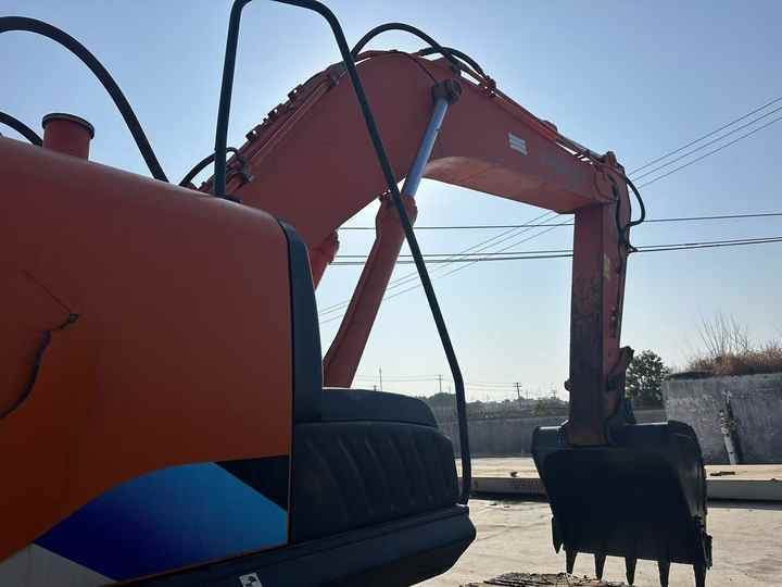 Used Hitachi Zx350H-5G New Model 35ton Excavator Second Hand Machine Popular Brand Japan HITACHI Hydraulic Machinery - Excavator: picture 4 Used Hitachi Zx350H-5G New Model 35ton Excavator Second Hand Machine Popular Brand Japan HITACHI Hydraulic Machinery - Excavator: picture 4