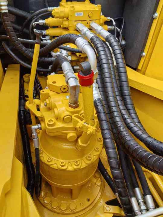 Used Komatsu PC160 Crawler Hydraulic High Performance Digger Excavator Construction Machinery Used Machinery for Sale - Excavator: picture 5 Used Komatsu PC160 Crawler Hydraulic High Performance Digger Excavator Construction Machinery Used Machinery for Sale - Excavator: picture 5