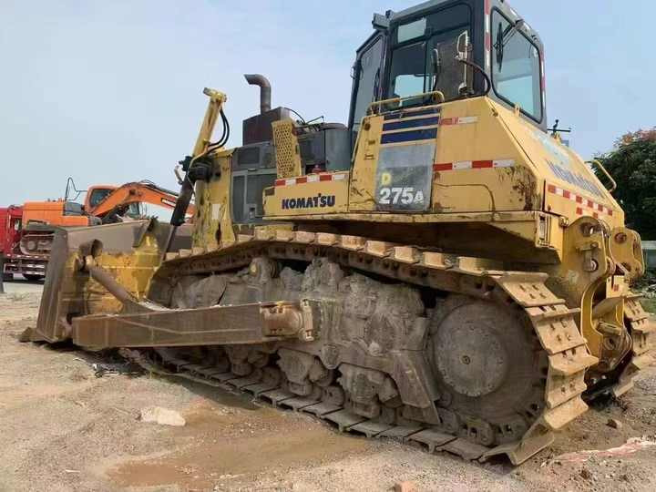 Used Large Komatsu 275 Bulldozer Komatsu D275A-5 Bulldozer Original Paint Strong Power in Very Good Condition Low Price for Sale - Bulldozer: picture 3 Used Large Komatsu 275 Bulldozer Komatsu D275A-5 Bulldozer Original Paint Strong Power in Very Good Condition Low Price for Sale - Bulldozer: picture 3