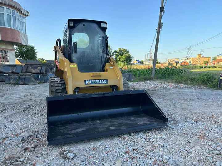 Used Original Caterpillar 246c Skid Steer Loader for Sale - Skid steer loader: picture 3 Used Original Caterpillar 246c Skid Steer Loader for Sale - Skid steer loader: picture 3
