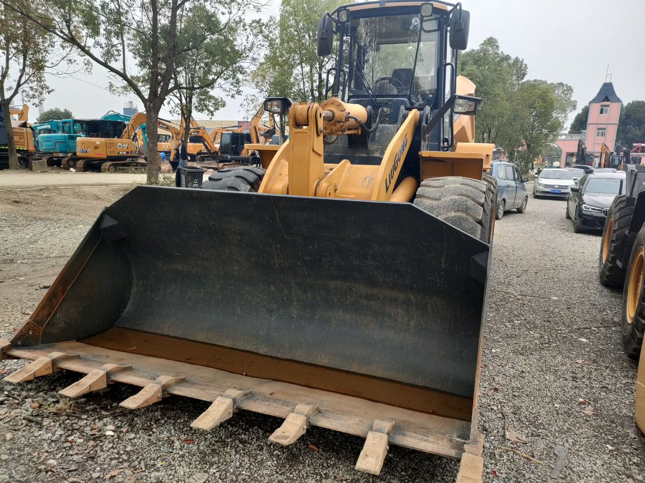 WHEEL LOADER Used Liugong856h Wheel Loader Machine Mini Telehandler Used Liugong Wheel Loader Cummins Engine Loader - Wheel loader: picture 3 WHEEL LOADER Used Liugong856h Wheel Loader Machine Mini Telehandler Used Liugong Wheel Loader Cummins Engine Loader - Wheel loader: picture 3