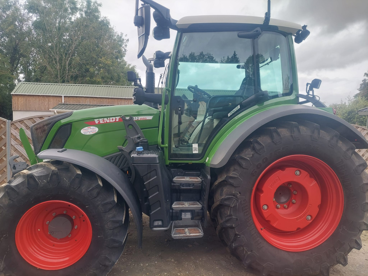 FENDT Vario 312 - Farm tractor: picture 1 FENDT Vario 312 - Farm tractor: picture 1