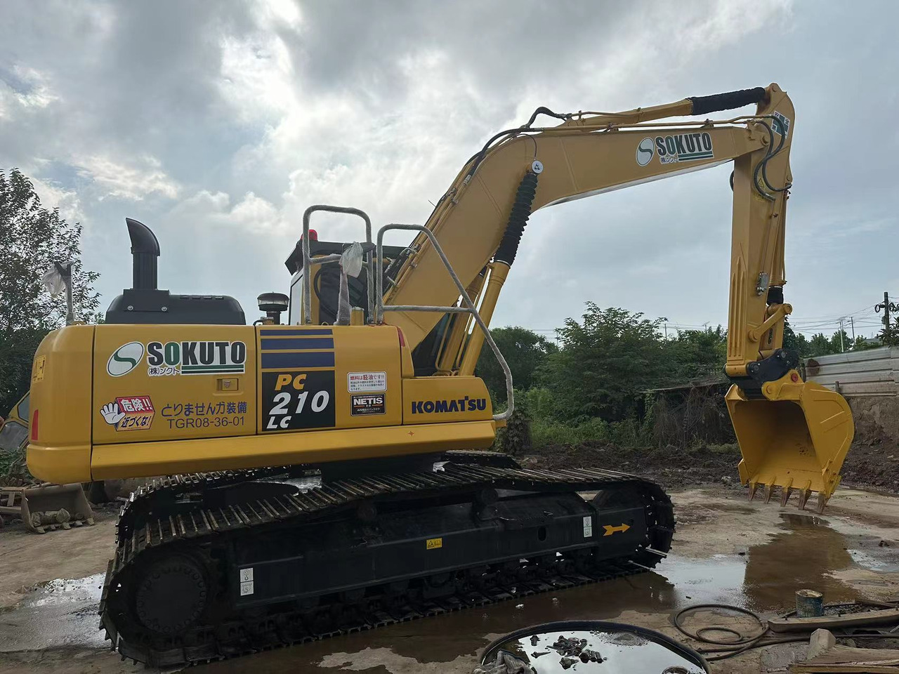 KOMATSU PC210-8 - Crawler excavator: picture 3 KOMATSU PC210-8 - Crawler excavator: picture 3
