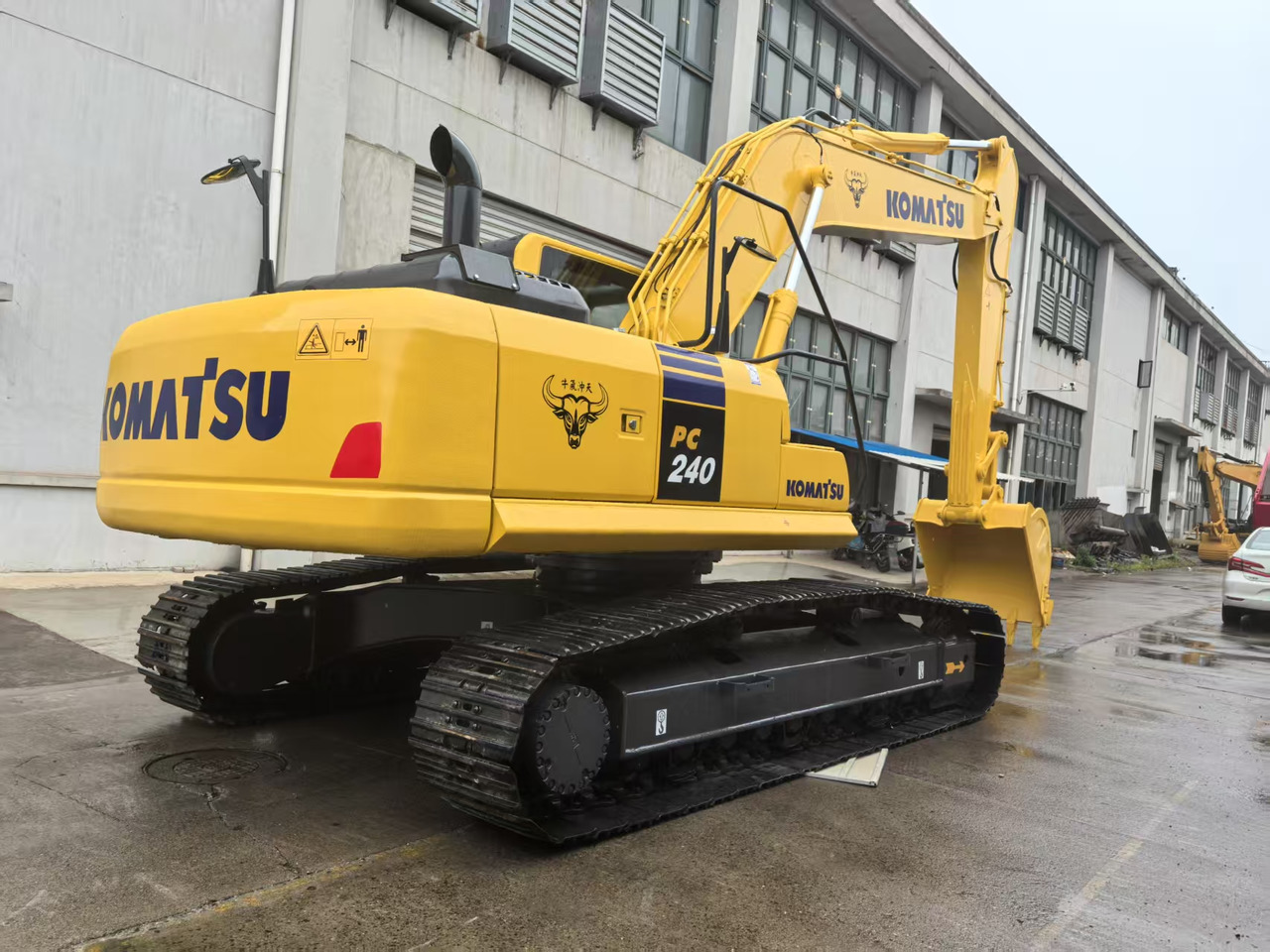 Crawler excavator KOMATSU PC240LC-8M0: picture 6 Crawler excavator KOMATSU PC240LC-8M0: picture 6