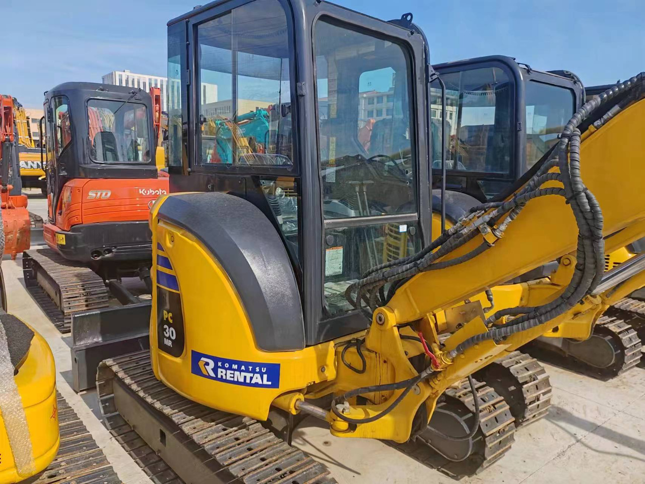 KOMATSU PC30 - Crawler excavator: picture 1 KOMATSU PC30 - Crawler excavator: picture 1