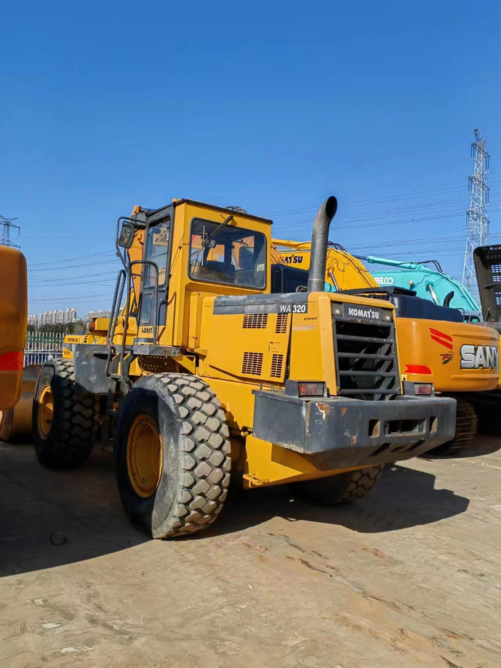 KOMATSU WA320-3 - Wheel loader: picture 2 KOMATSU WA320-3 - Wheel loader: picture 2