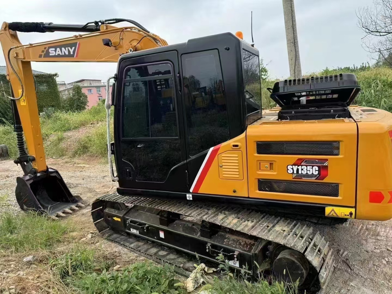 SANY SY135C - Crawler excavator: picture 2 SANY SY135C - Crawler excavator: picture 2