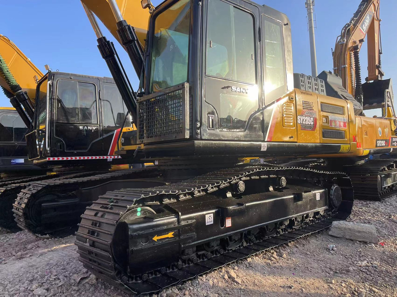 SANY SY235C - Crawler excavator: picture 3 SANY SY235C - Crawler excavator: picture 3