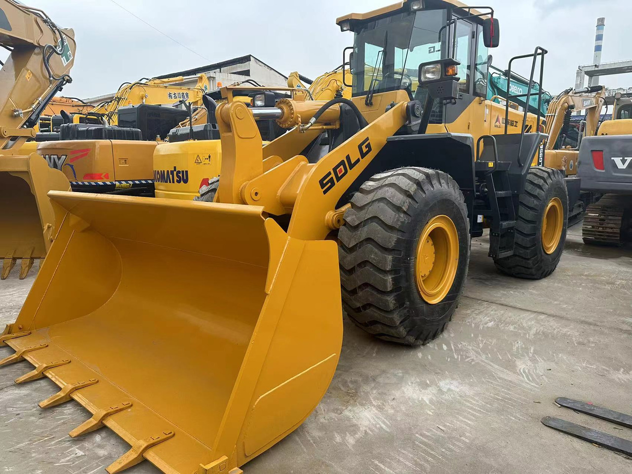 SDLG LG958F - Wheel loader: picture 2 SDLG LG958F - Wheel loader: picture 2