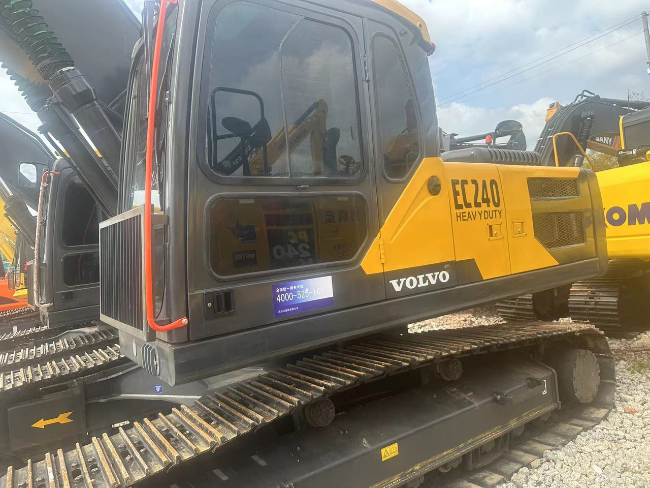 VOLVO EC240 - Crawler excavator: picture 3 VOLVO EC240 - Crawler excavator: picture 3
