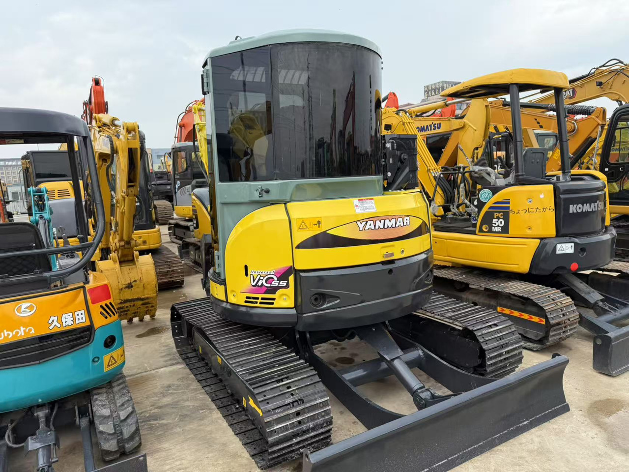 Yanmer VIO55 - Crawler excavator: picture 2 Yanmer VIO55 - Crawler excavator: picture 2