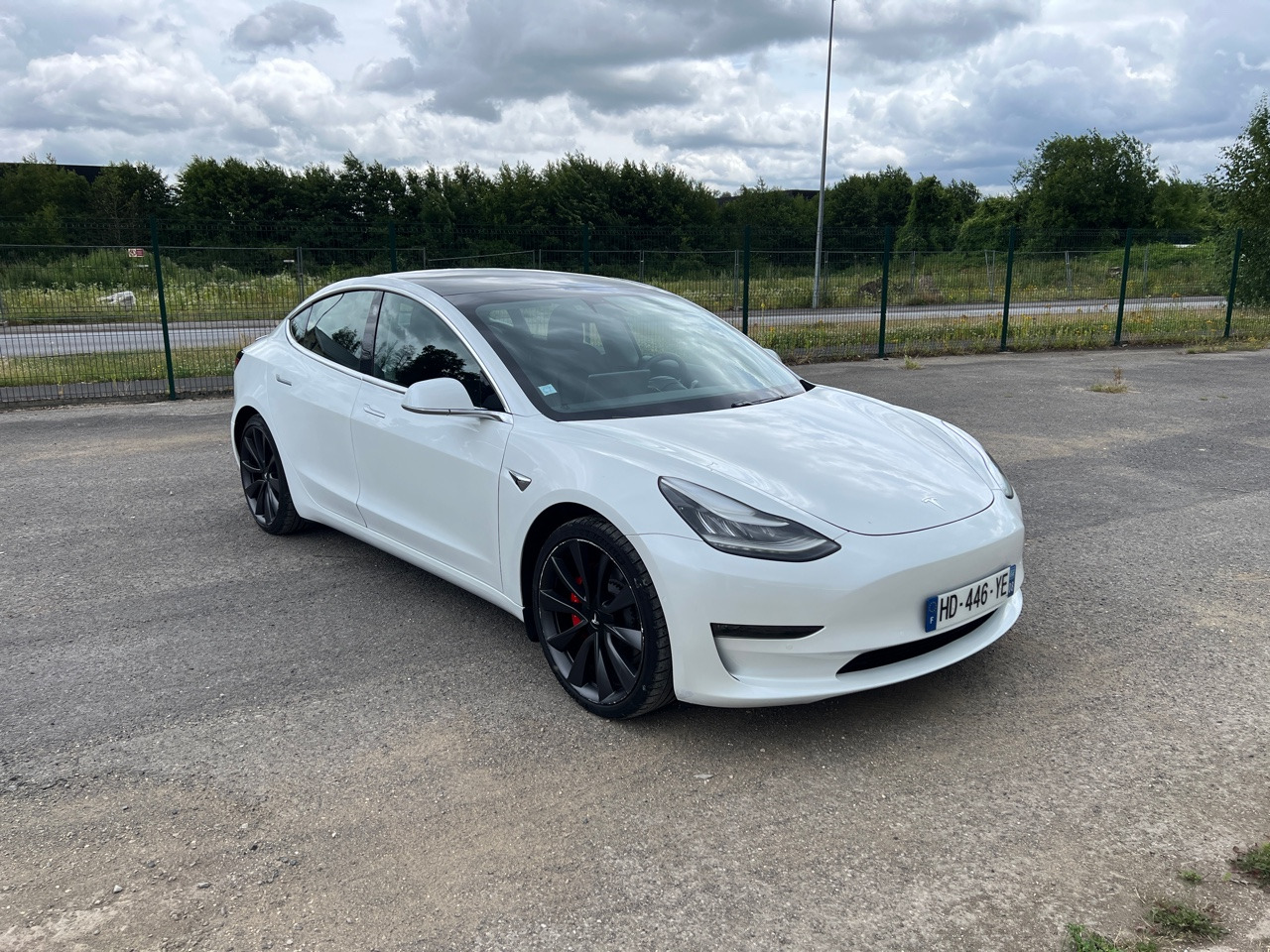 TESLA Model 3 Performance Dual Motor FSD 3 Autopilot - Sedan: picture 4 TESLA Model 3 Performance Dual Motor FSD 3 Autopilot - Sedan: picture 4