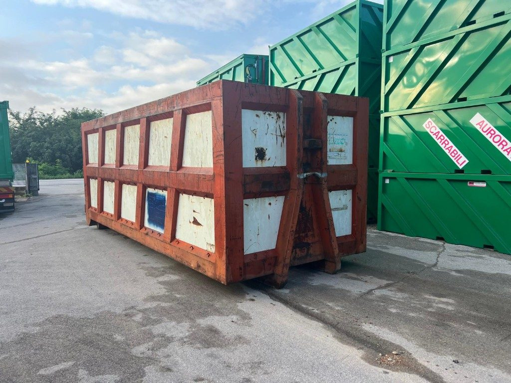 CONTAINER SCARRABILE USATO A CIELO APERTO - Roll-off container: picture 4 CONTAINER SCARRABILE USATO A CIELO APERTO - Roll-off container: picture 4