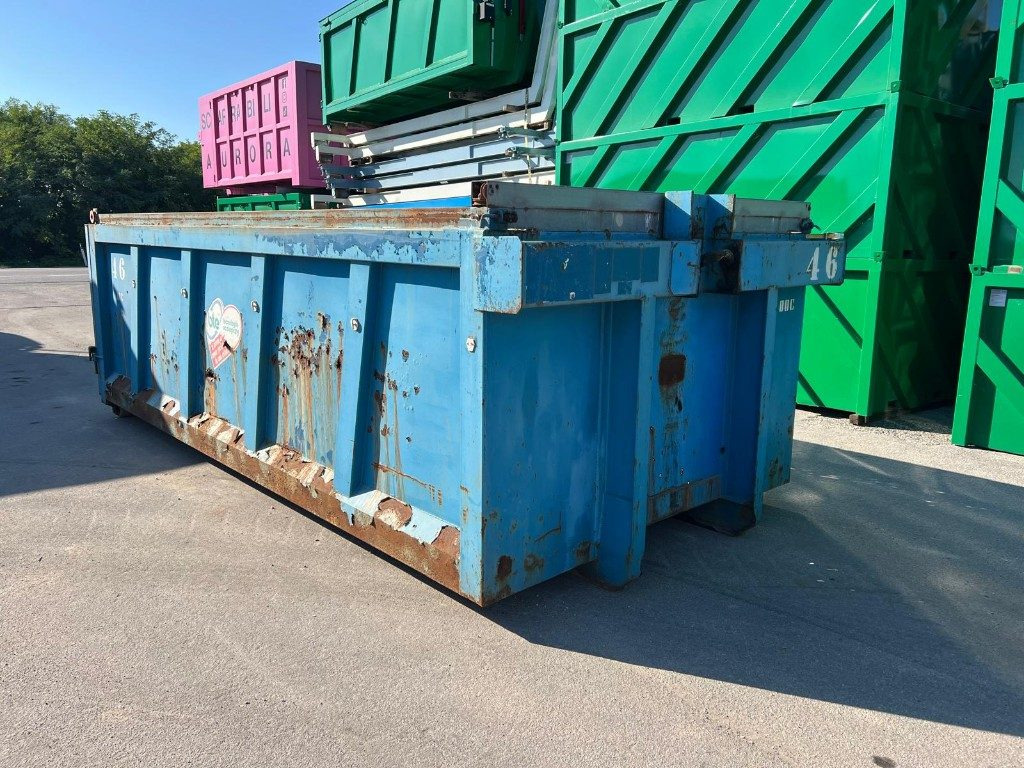CONTAINER SCARRABILE USATO A CIELO APERTO - Roll-off container: picture 2 CONTAINER SCARRABILE USATO A CIELO APERTO - Roll-off container: picture 2