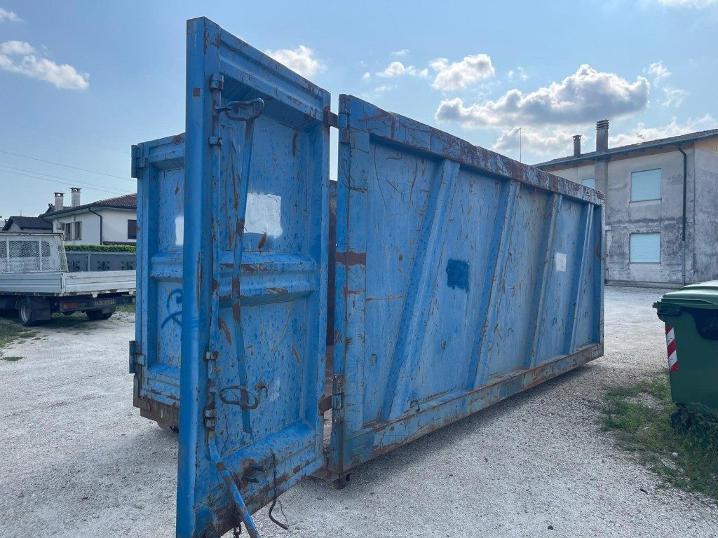 CONTAINER SCARRABILE USATO A CIELO APERTO - Roll-off container: picture 3 CONTAINER SCARRABILE USATO A CIELO APERTO - Roll-off container: picture 3