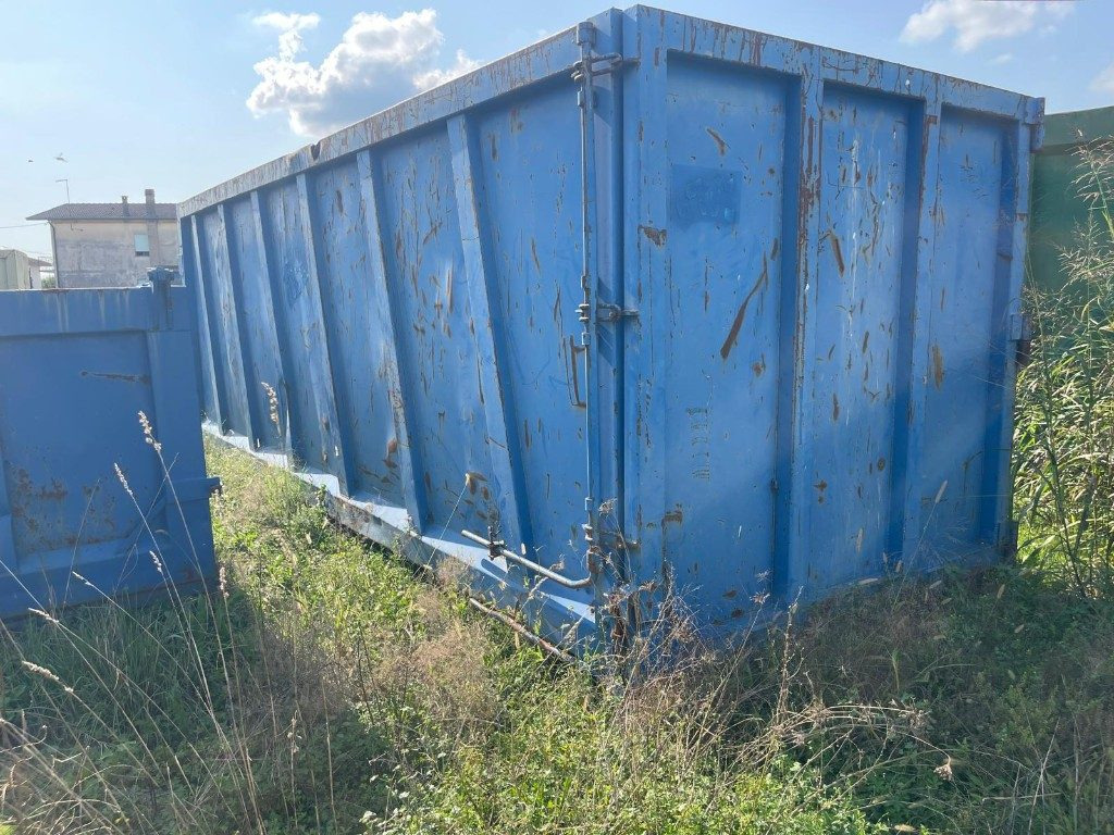CONTAINER SCARRABILE USATO A CIELO APERTO - Roll-off container: picture 4 CONTAINER SCARRABILE USATO A CIELO APERTO - Roll-off container: picture 4