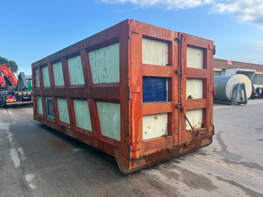 CONTAINER SCARRABILE USATO A CIELO APERTO - Roll-off container: picture 2 CONTAINER SCARRABILE USATO A CIELO APERTO - Roll-off container: picture 2