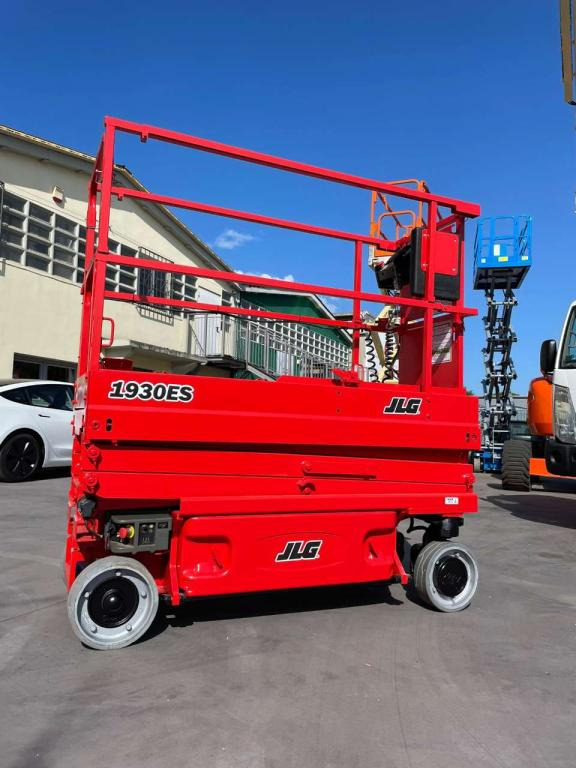 JLG 1930ES - Scissor lift: picture 3 JLG 1930ES - Scissor lift: picture 3