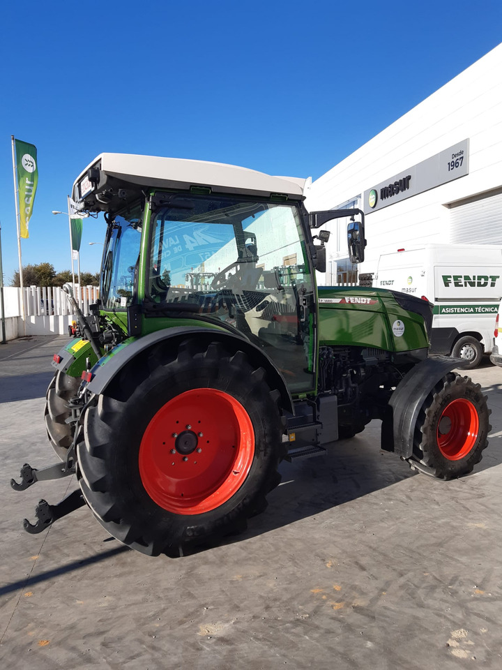 Fendt 211P - Farm tractor: picture 4 Fendt 211P - Farm tractor: picture 4