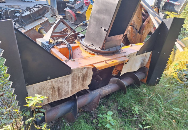 WestbjörnS2450 - Snow blower: picture 2 WestbjörnS2450 - Snow blower: picture 2