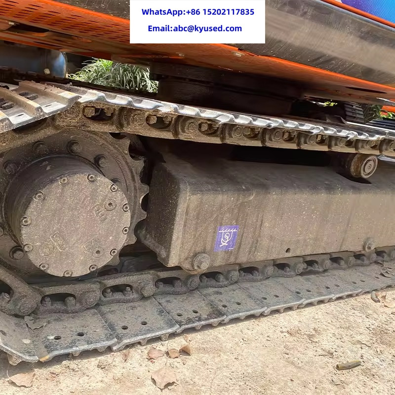 Excavator HITACHI ZX60: picture 17