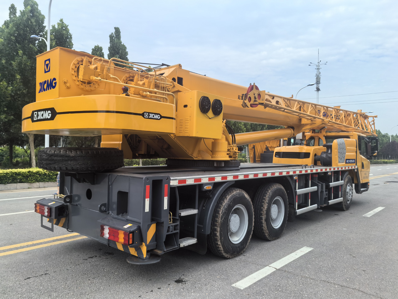 XCMG XCT25L5 QY25K5D QY25K5C QY25K5-I 25ton Used crane - Mobile crane: picture 4 XCMG XCT25L5 QY25K5D QY25K5C QY25K5-I 25ton Used crane - Mobile crane: picture 4
