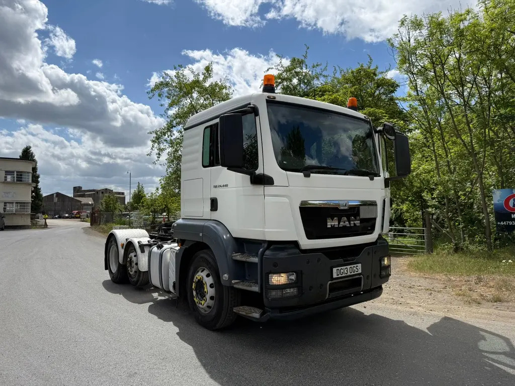 MAN TGS 24 - Tractor unit: picture 5 MAN TGS 24 - Tractor unit: picture 5