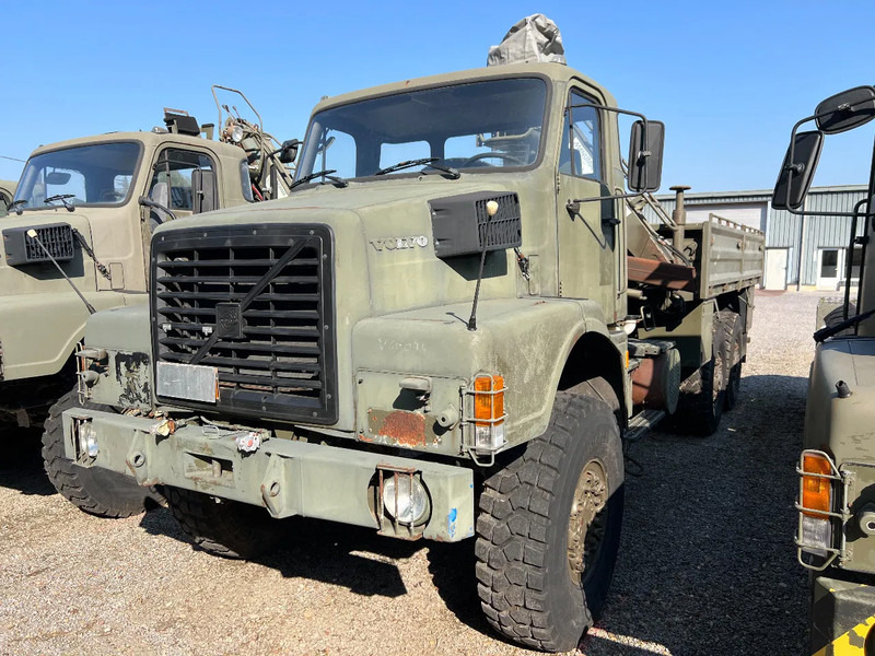 Volvo N 10 6X6 - FASSI 8TM CRANE (4x in stock) - Truck, Crane truck: picture 1 Volvo N 10 6X6 - FASSI 8TM CRANE (4x in stock) - Truck, Crane truck: picture 1
