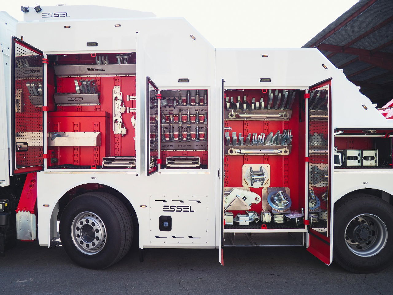 Leasing of  DAF XF 530 NEW T-REX DAF white DAF XF 530 NEW T-REX DAF white: picture 15