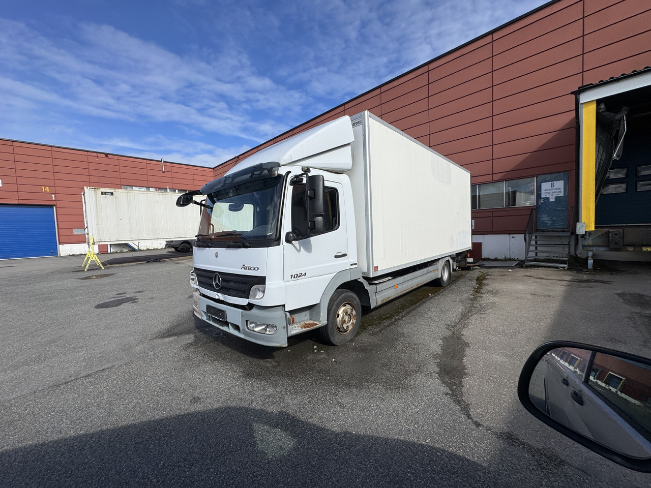 MERCEDES-BENZ Attego - Box truck: picture 3 MERCEDES-BENZ Attego - Box truck: picture 3