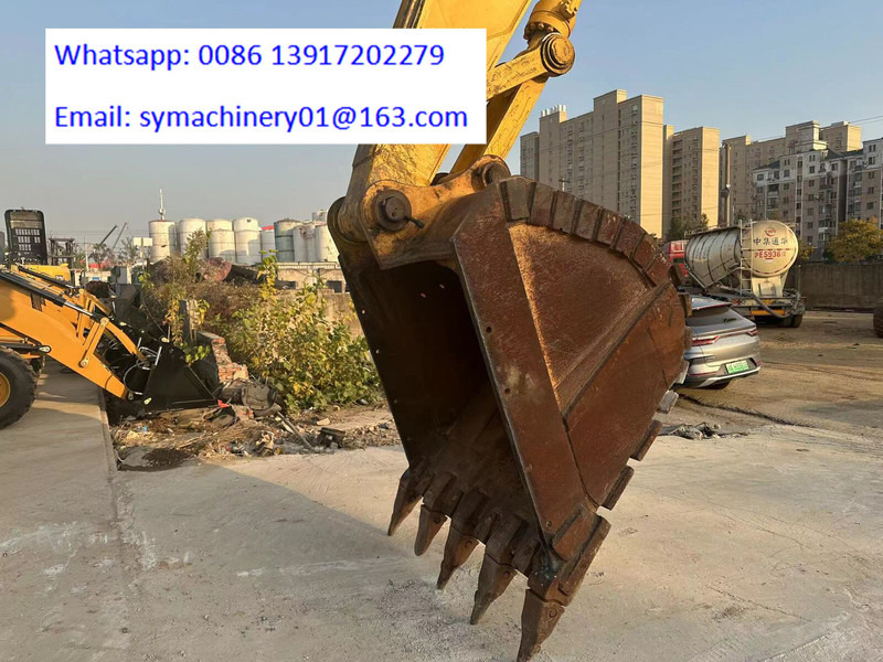 Komatsu PC450 - Crawler excavator: picture 3 Komatsu PC450 - Crawler excavator: picture 3