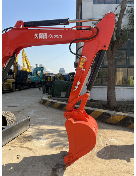 Mini excavator Kubota U55: picture 10