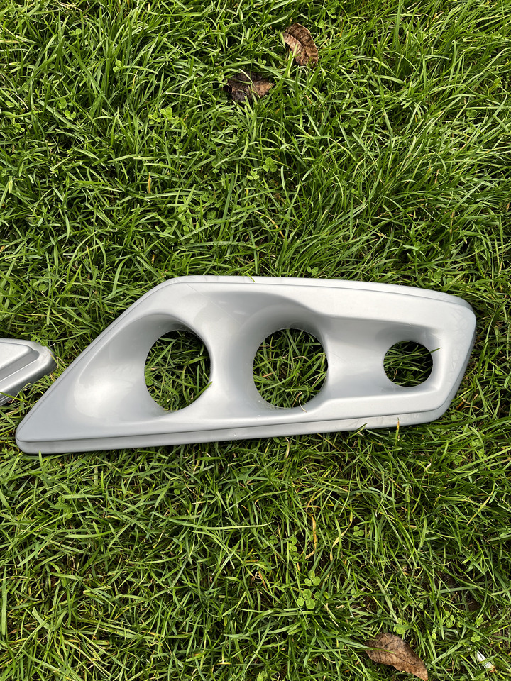 Mercedes-Benz Osłona lamp przód Mercedes Intouro do autobusu Mercedes Intouro - Body and exterior for Bus: picture 2 Mercedes-Benz Osłona lamp przód Mercedes Intouro do autobusu Mercedes Intouro - Body and exterior for Bus: picture 2