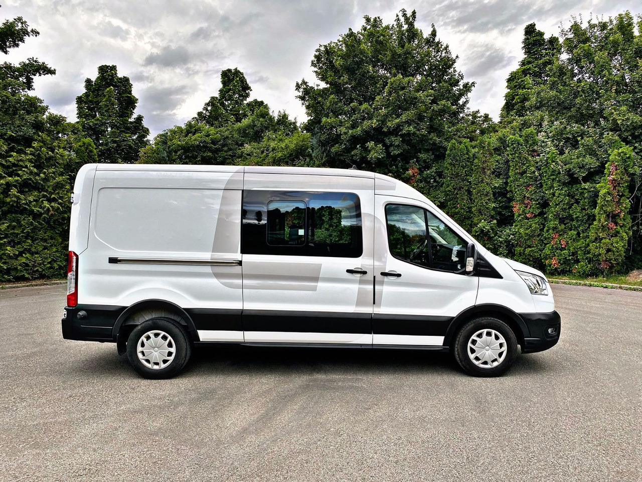 Ford Transit 350 L3H2 Trend|6Sitzer|Kamera|AHK|PDC|19 - Panel van, Combi van: picture 2 Ford Transit 350 L3H2 Trend|6Sitzer|Kamera|AHK|PDC|19 - Panel van, Combi van: picture 2