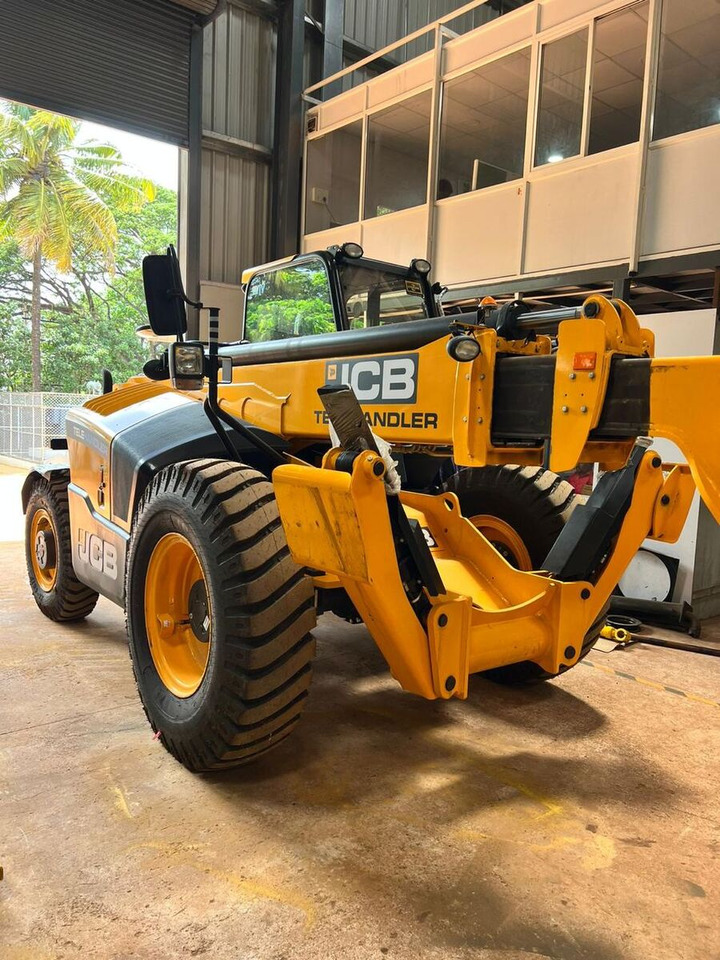 New JCB 530-110 telehandler - Telescopic handler: picture 3 New JCB 530-110 telehandler - Telescopic handler: picture 3