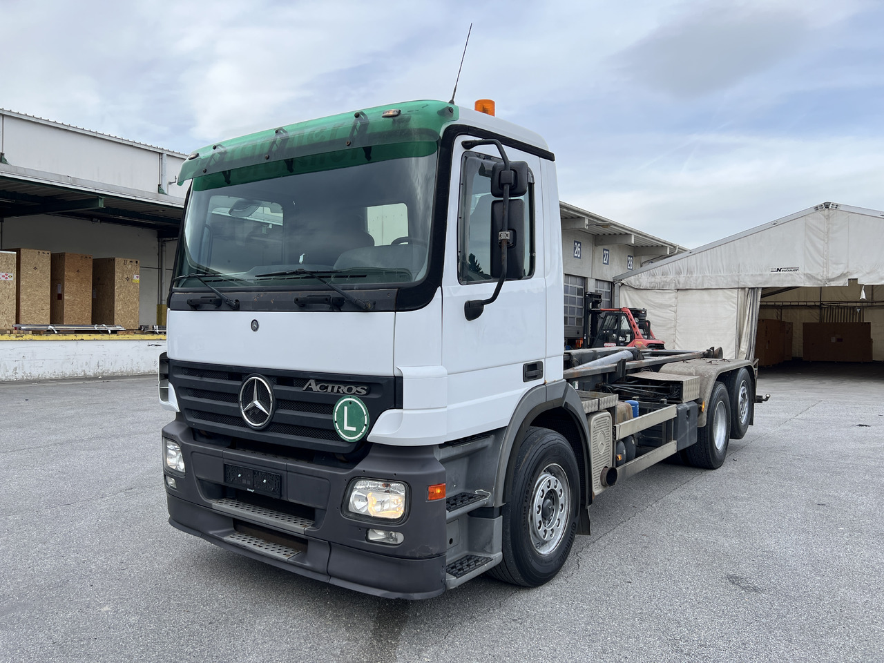 MERCEDES-BENZ Actros 25 41 | Retarder | Kupplung | Differenzial | Liftachse - Hook lift truck: picture 1 MERCEDES-BENZ Actros 25 41 | Retarder | Kupplung | Differenzial | Liftachse - Hook lift truck: picture 1